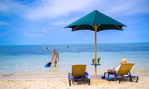 Green Island Full Day Trip + Snorkelling & Glass Bottom Boat
