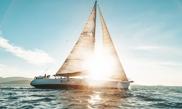 2 Night Whitsundays Sailing Adventure on Broomstick