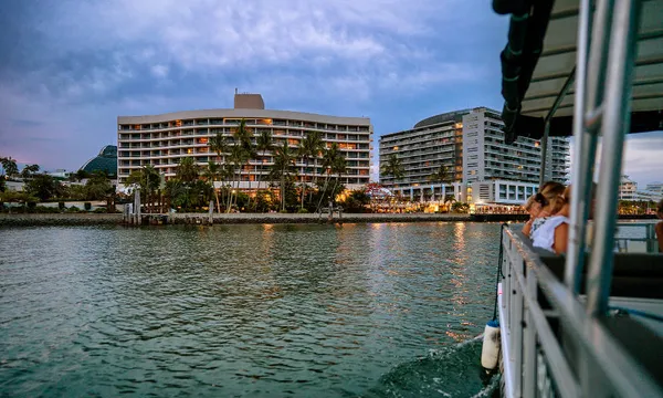 Cairns Jetboating & Sunset Cruise