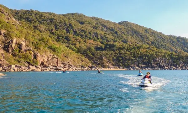 Five Beach Bay Magnetic Island Jet Ski Tour - 90 Minutes