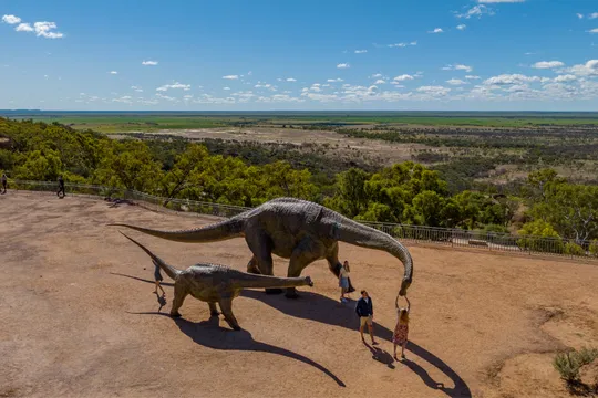 Outback QLD Ultimate Dinosaur Tour with Lab & Canyon Access