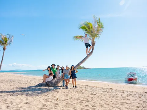 Whitsundays Cape Gloucester Coastal Day Tour